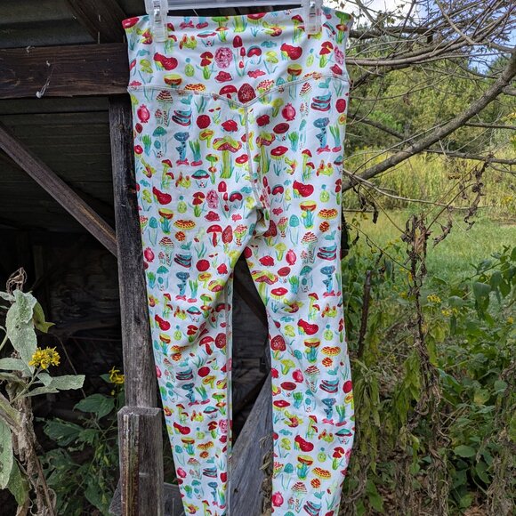 Rare Penelope Gazin FBC Mushroom Print "Yoga Leggings" Size Medium - Picture 7 of 8